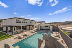 Pecan Valley Oasis - Lux Pool, Sauna and Theater